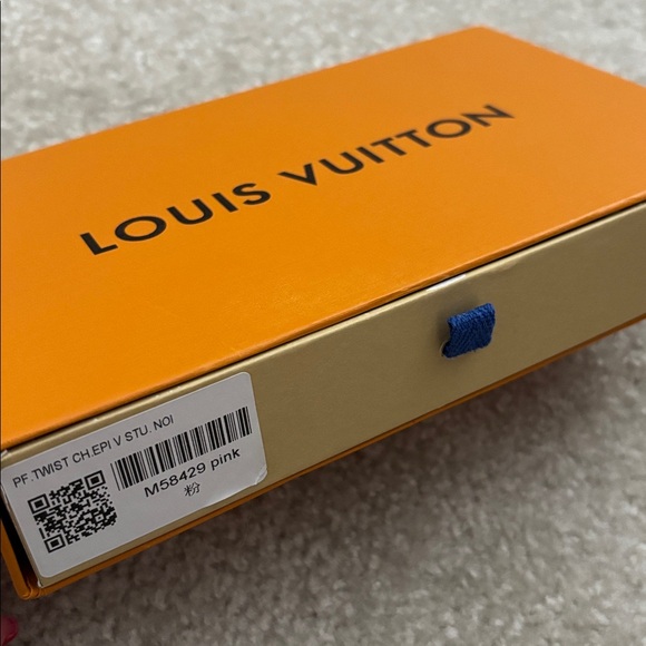 Louis Vuitton Zippy Wallet - Picture 2 of 8